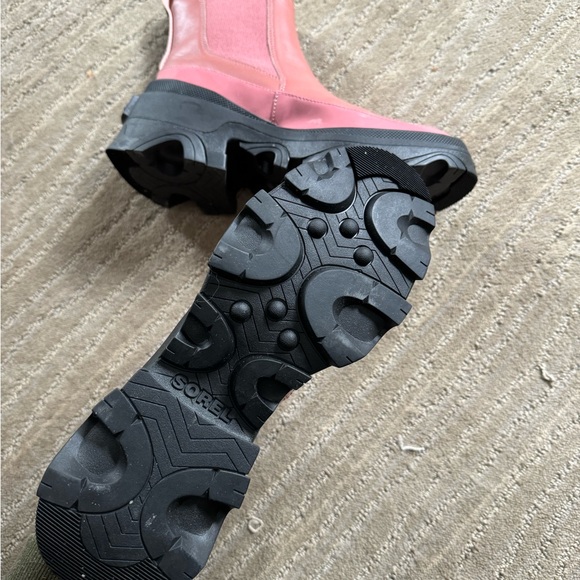 Sorel Brex - Chelsea Boot - Picture 2 of 5